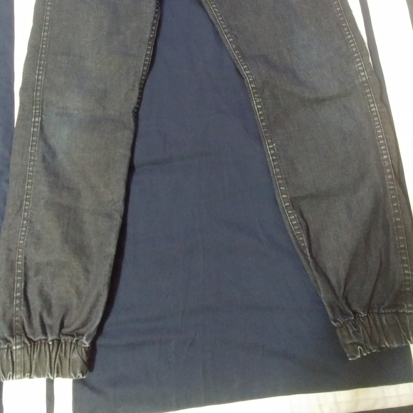 Levi's Jeans - Picture 4 of 8